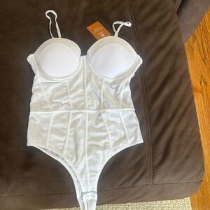 NWT Reoria size medium bodysuit white